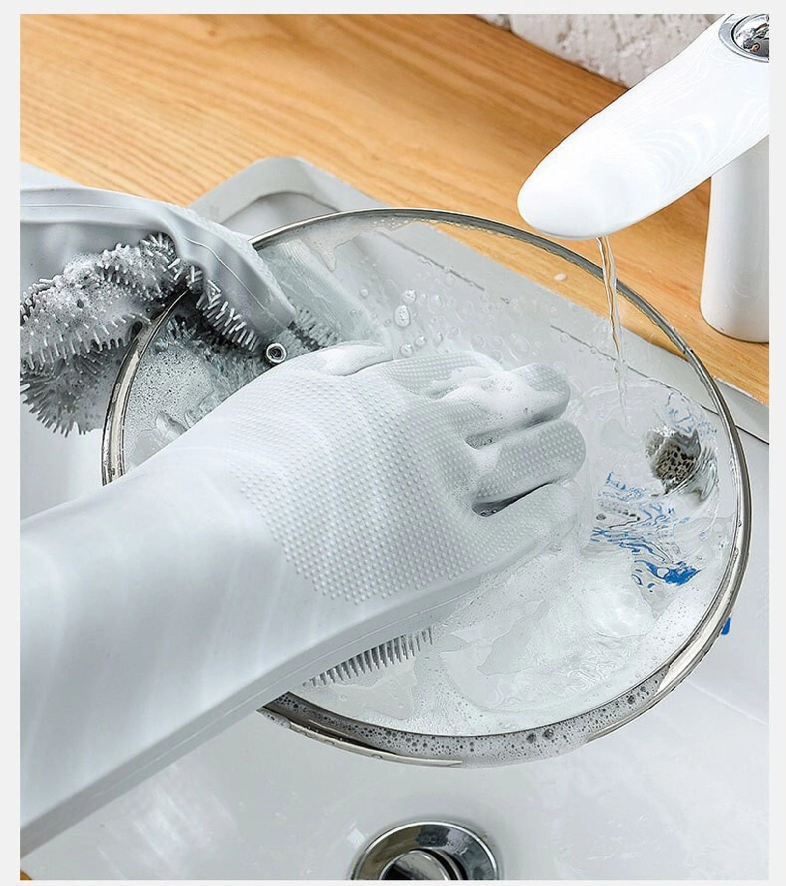 Silicone Dishwashing Cleaning Gloves with Scrubber - Image 2