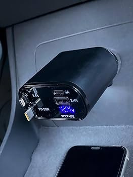 Car USB Charger with Voltage Display and Fast Charging Ports - Image 3