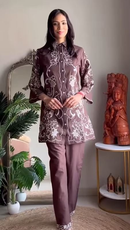 Pure Cotton V-Neck Tunic and Panelled Palazzo Co-ord Set - Image 4