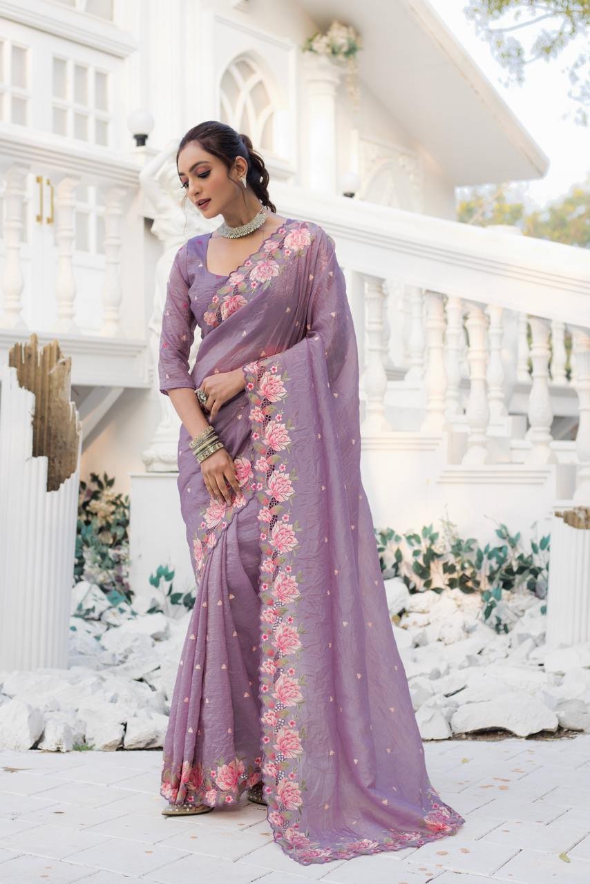 Unique Lavender Color Saree - Image 2