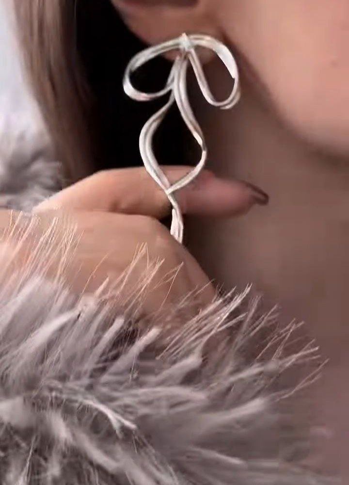 Elegant Bow Charm Silver Bracelet & Ring Set - Image 2