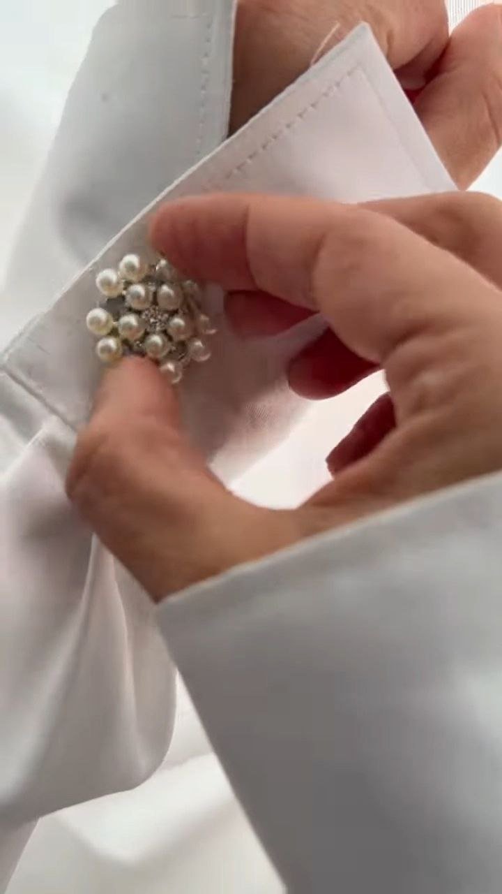 Pearl Cluster Floral Shirt Cuff Accessory