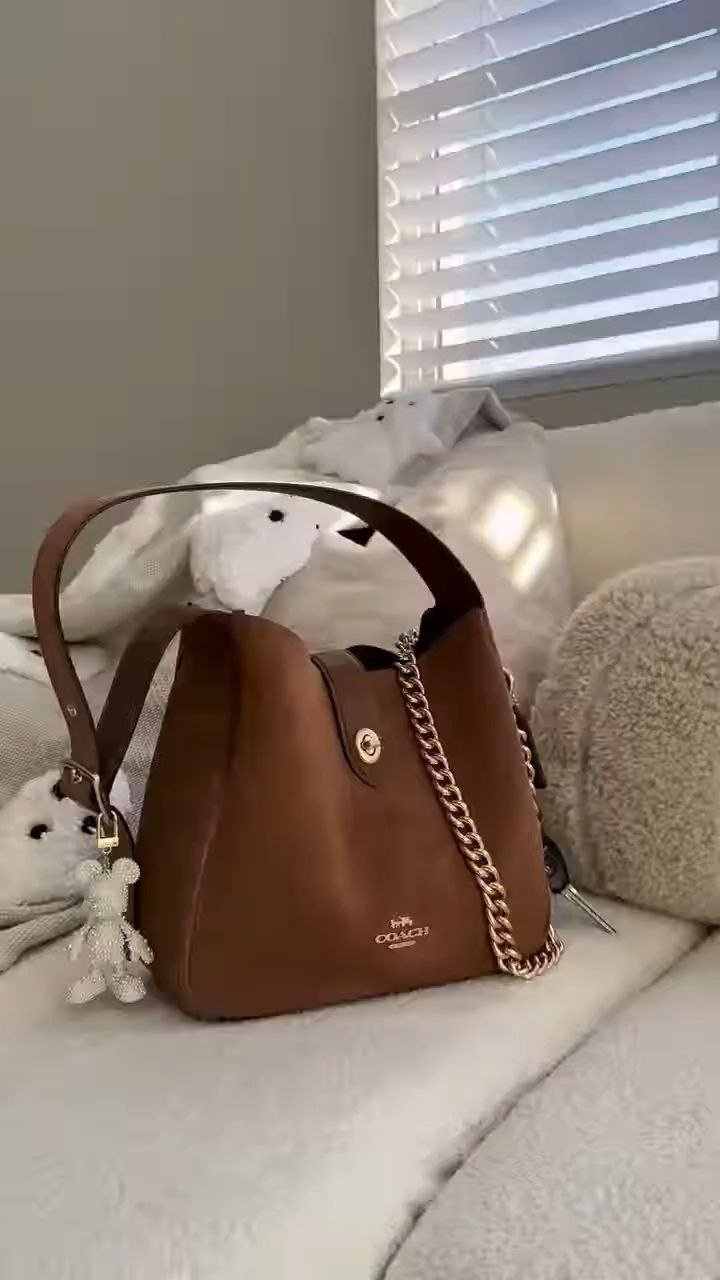 Classic Brown Leather Chain-Handle Bucket Bag - Image 3