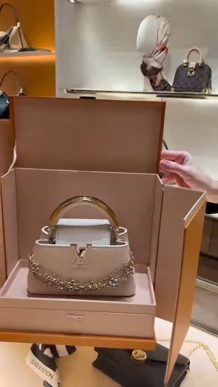 Elegant Mini Top-Handle Handbag with Decorative Chain - Image 3