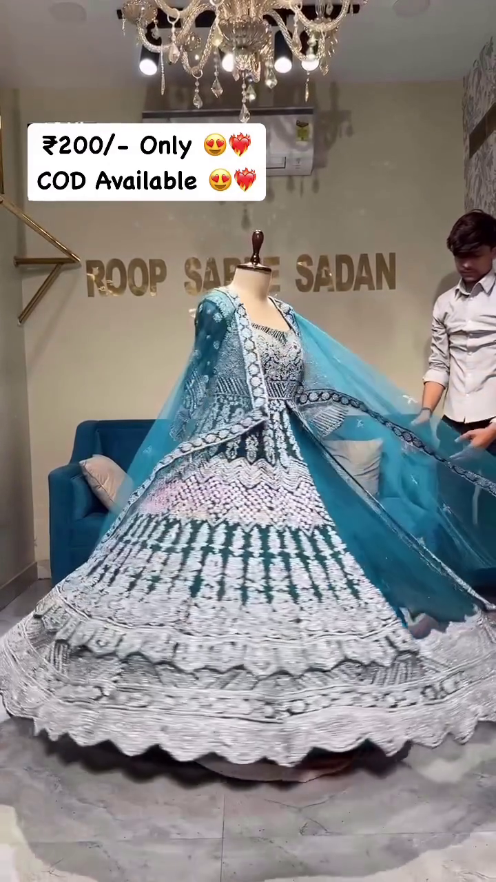 Elegant Heavy Flair Embroidered Lehenga Set with Dupatta - Image 3