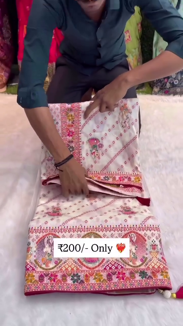 Traditional Navratri Dupatta with Multicolor Garba Print & Tassel Border - Image 4